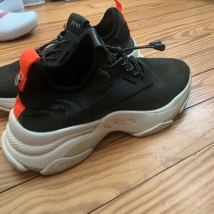 Steve Madden Tennis Shoes